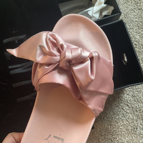 Puma x Rihanna Fenty bow slides, pink UK 7 - Picture 7 of 10